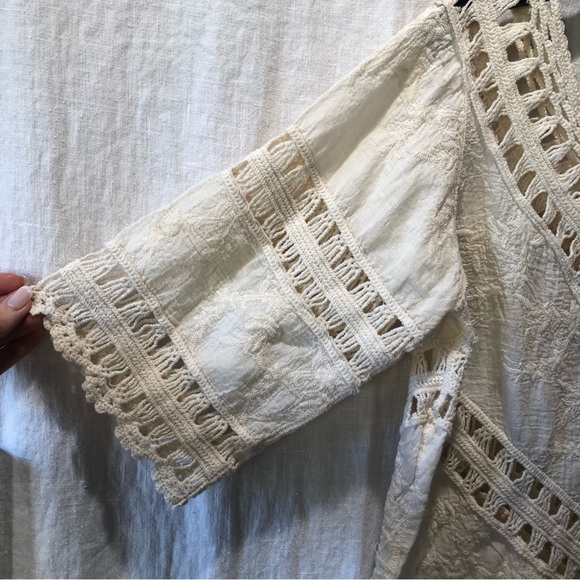 Beautiful unbranded crochet lace and fringe bohemian top v neck M/L - Picture 3 of 8